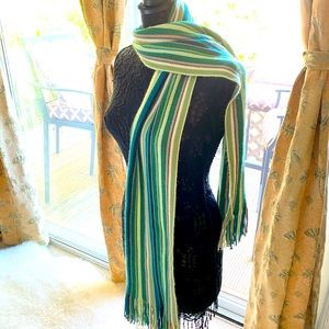 STUNNING GREEN STRIPED SCARF!